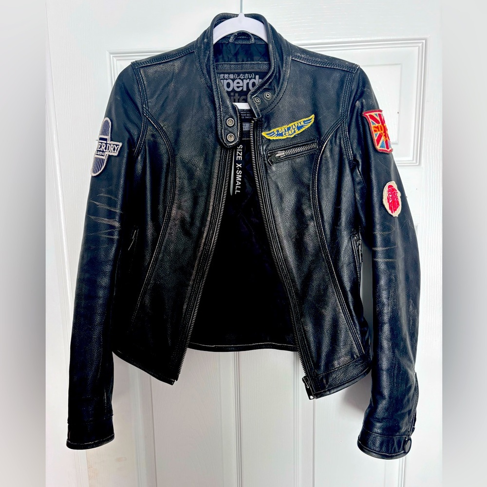 LIMITED EDITION Superdry leather moto jacket with patches! XS. Genuine leather!